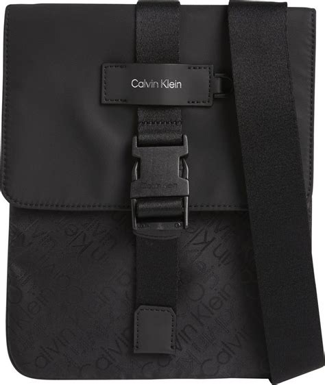 calvin klein handtasche herren|Calvin Klein Herren Umhängetaschen online kaufen .